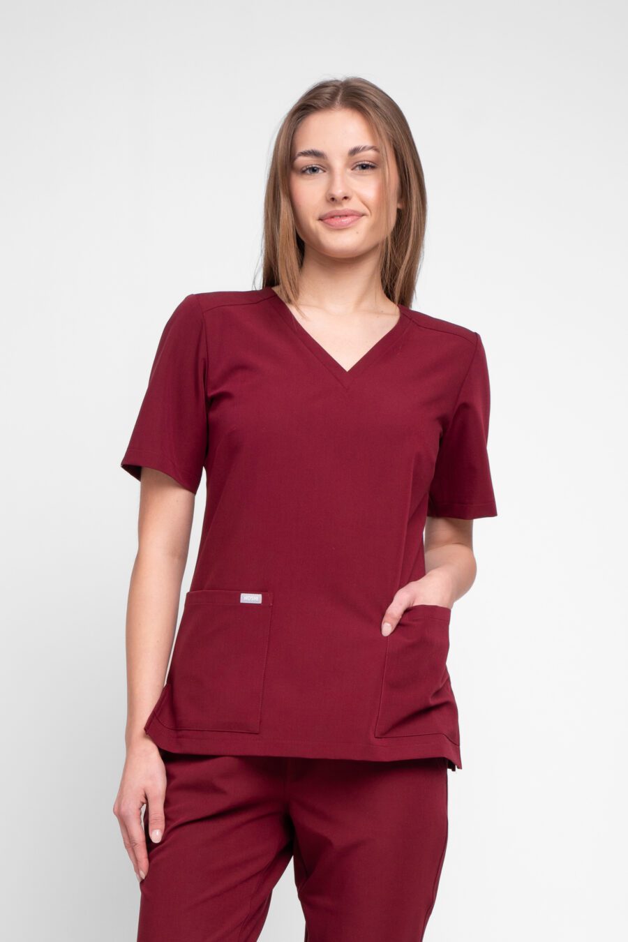bluza medyczna damska MILA dark cherry - przód