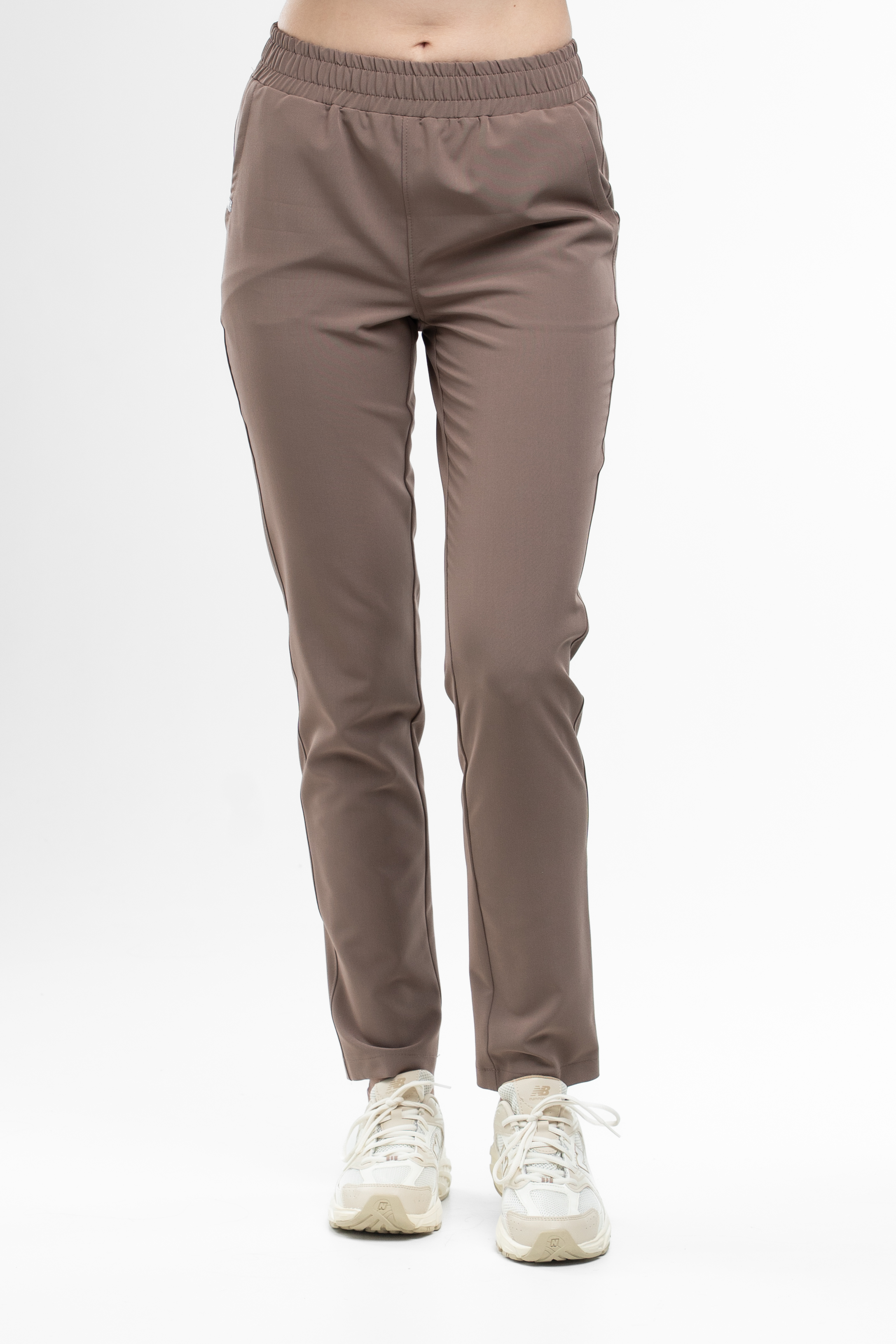 spodnie-medyczne-damskie-basic-slim-fit-cappuccino-1